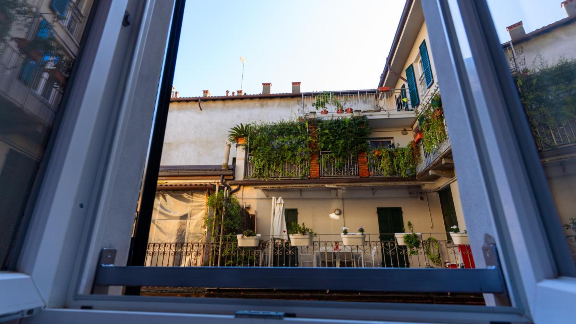 Exclusive Apartment - Magritte Style Lecco Exterior foto